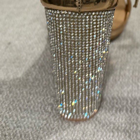 🔥🔥Beautiful Windsor heels🔥🔥 - Picture 4 of 6